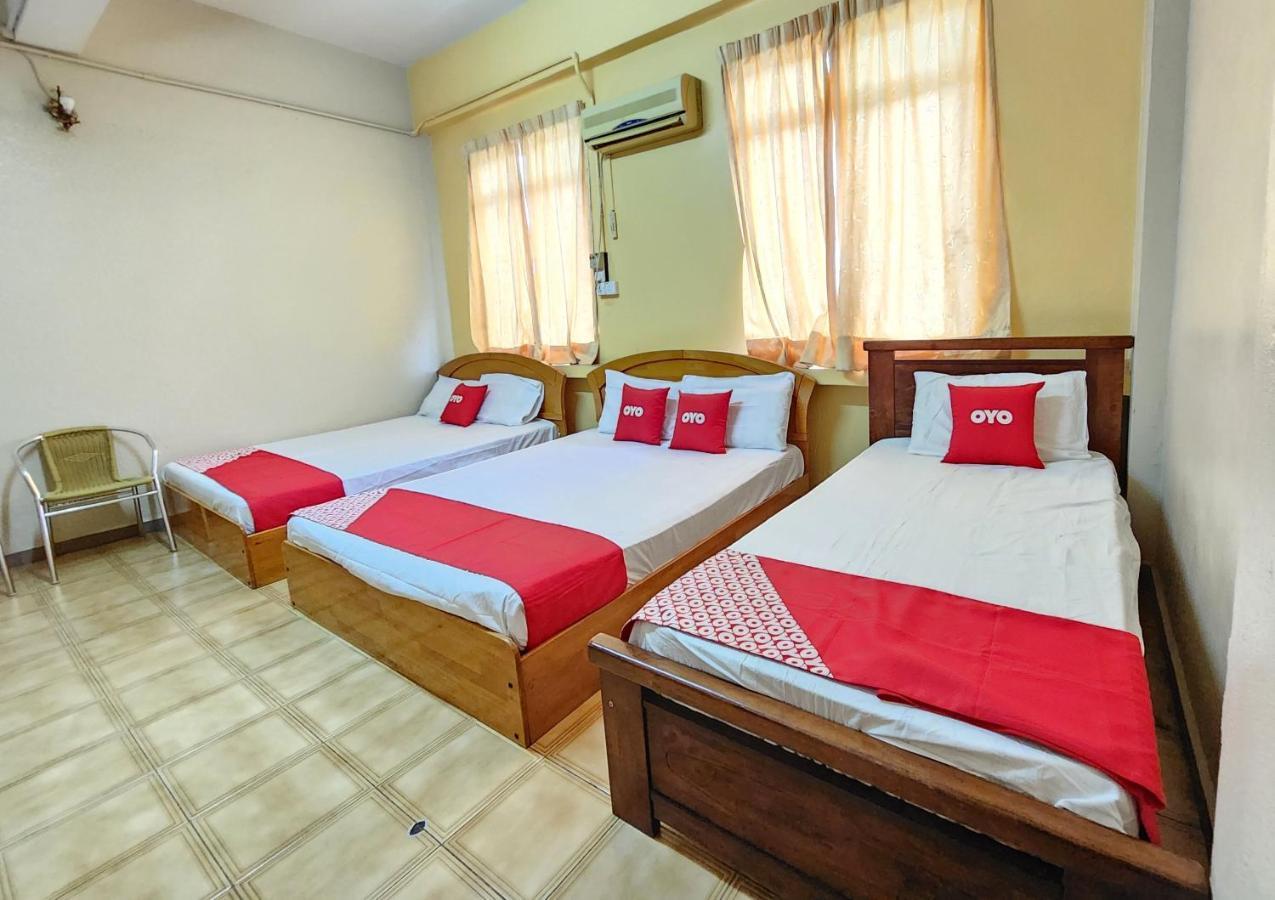 Oyo 90743 Hotel Ban Cheong Kangar Exterior foto